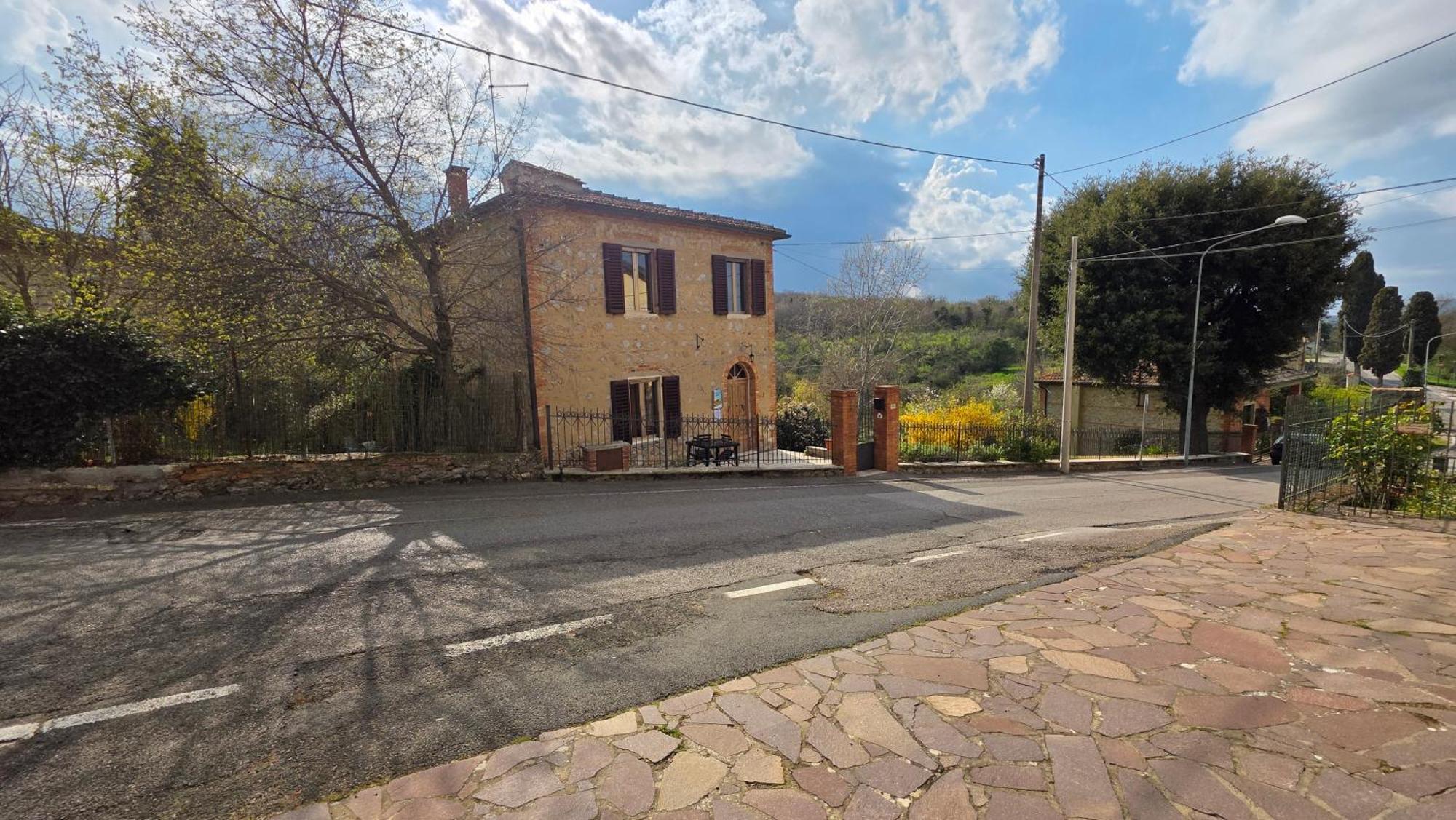 A Casa Di Gabri Villa Montefollonico Luaran gambar