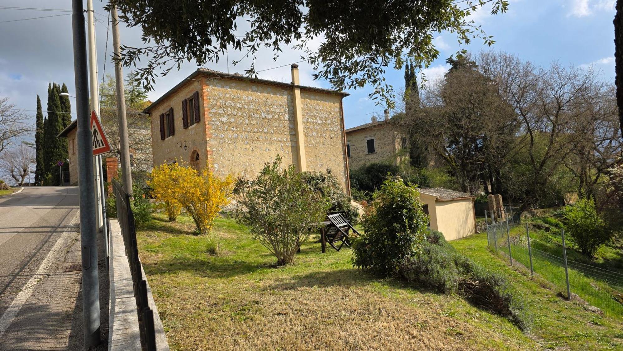A Casa Di Gabri Villa Montefollonico Luaran gambar