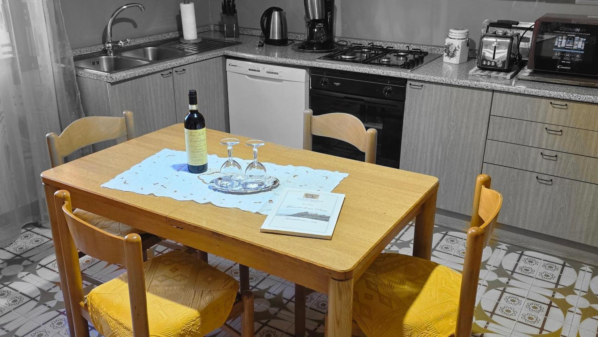A Casa Di Gabri Villa Montefollonico Luaran gambar