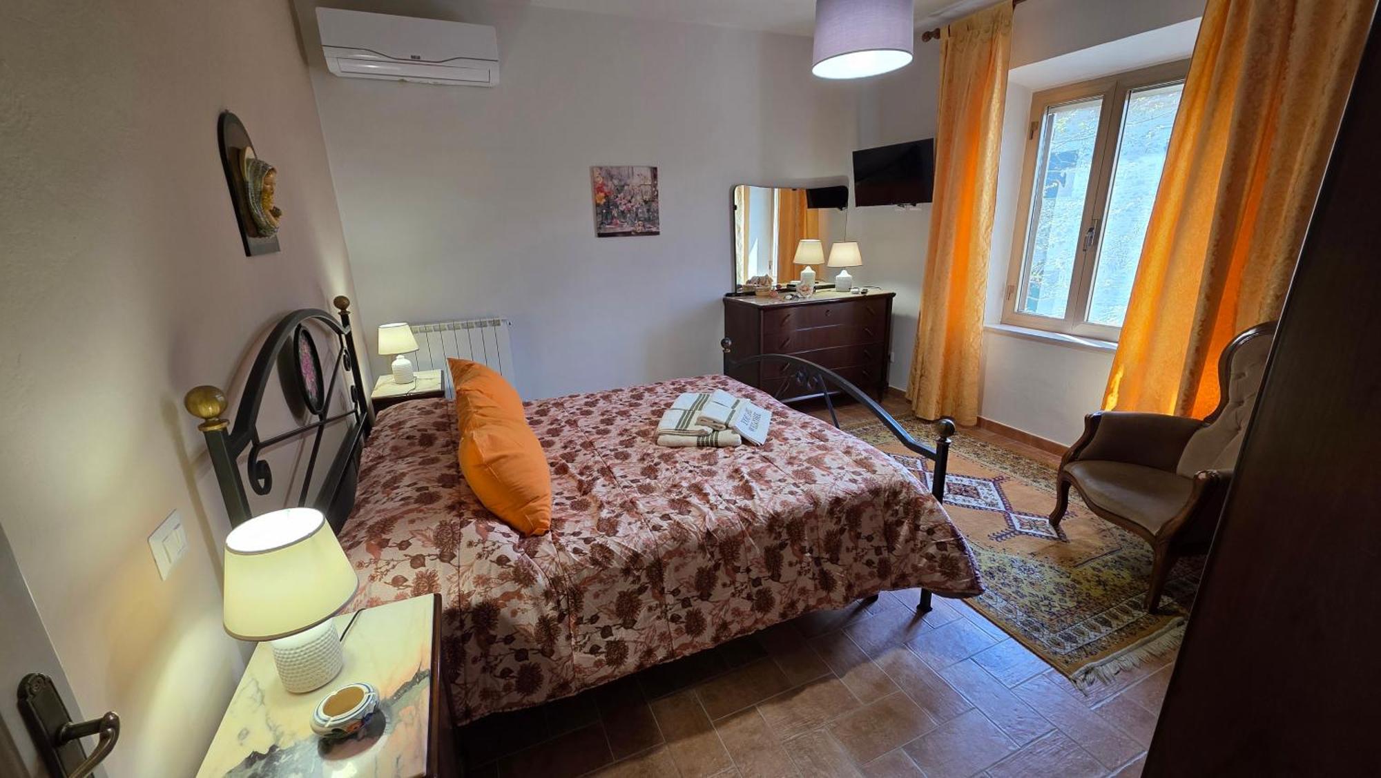 A Casa Di Gabri Villa Montefollonico Luaran gambar